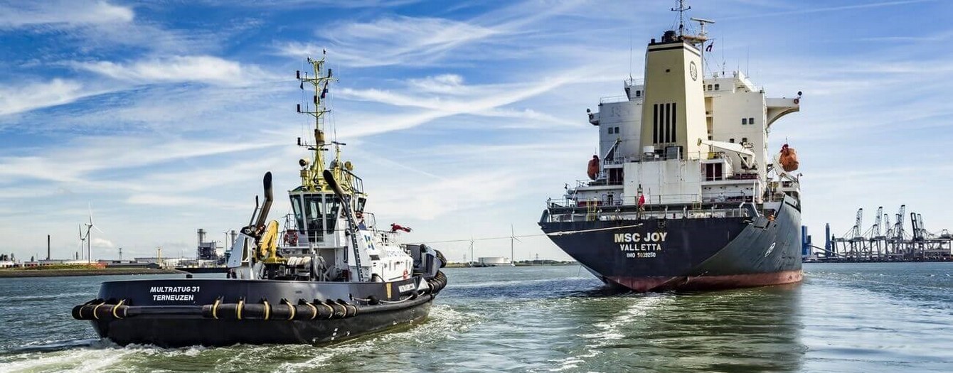 Funciones de los Remolcadores escolta de un remolcador a un buque